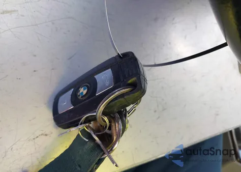 2010 BMW 528I из США, поврежденный, VIN WBANU5C5XAC128449